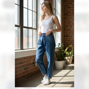 NWT Blank NYC The Balloon Bo-Legged Jeans